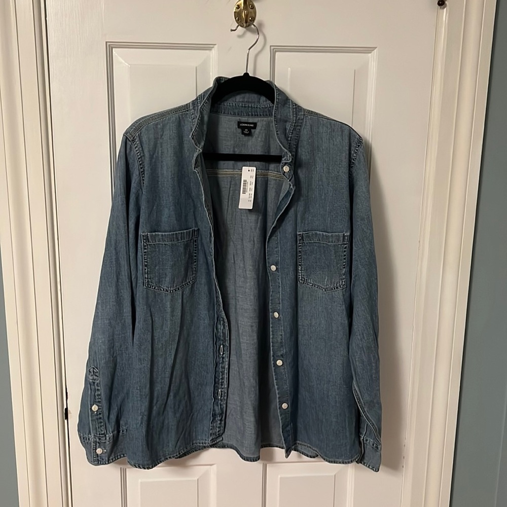 J.Crew Jeans Soft Chambray Double Pocket Button Up Shirt